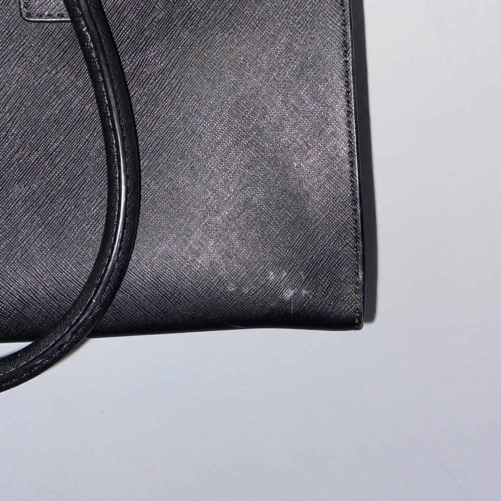 Michael Kors - Large Saffiano Leather Hamilton East West Satchel - Picture 6 of 10